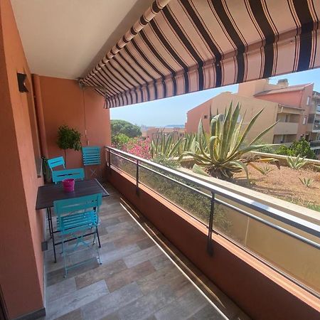 Appartement Vue Mer Avec Place De Parking Privee سانت ماكسيم المظهر الخارجي الصورة