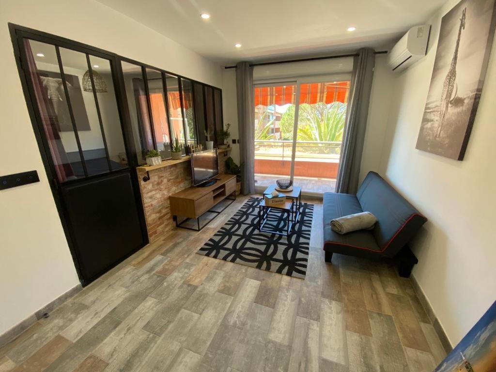 Appartement Vue Mer Avec Place De Parking Privee سانت ماكسيم المظهر الخارجي الصورة