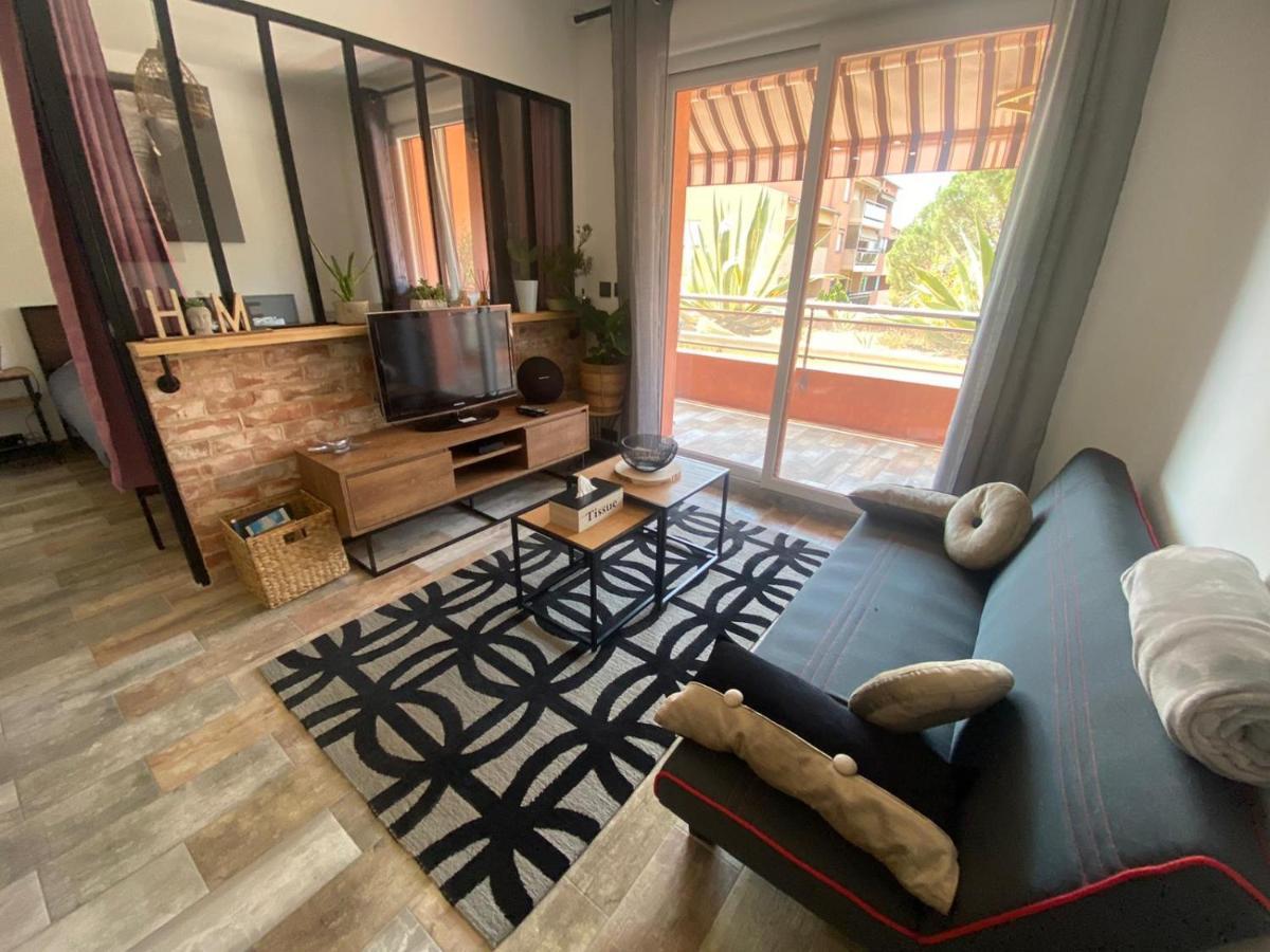 Appartement Vue Mer Avec Place De Parking Privee سانت ماكسيم المظهر الخارجي الصورة